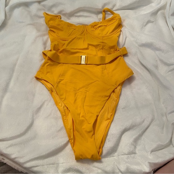 New! Onia x weworewhat Danielle one piece belted swimsuit 3486 - Picture 2 of 8
